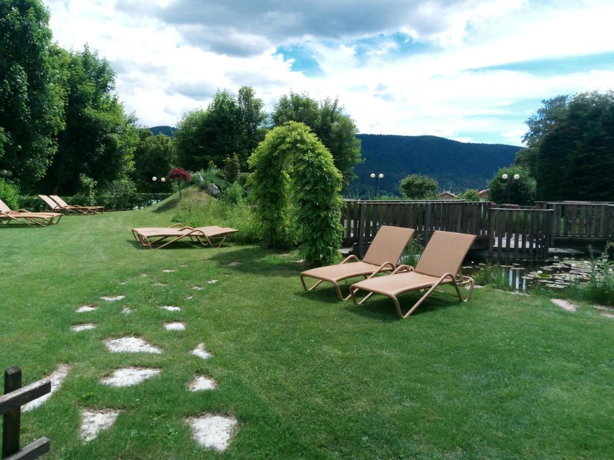 Alpen Hotel Eghel Фолгария Екстериор снимка