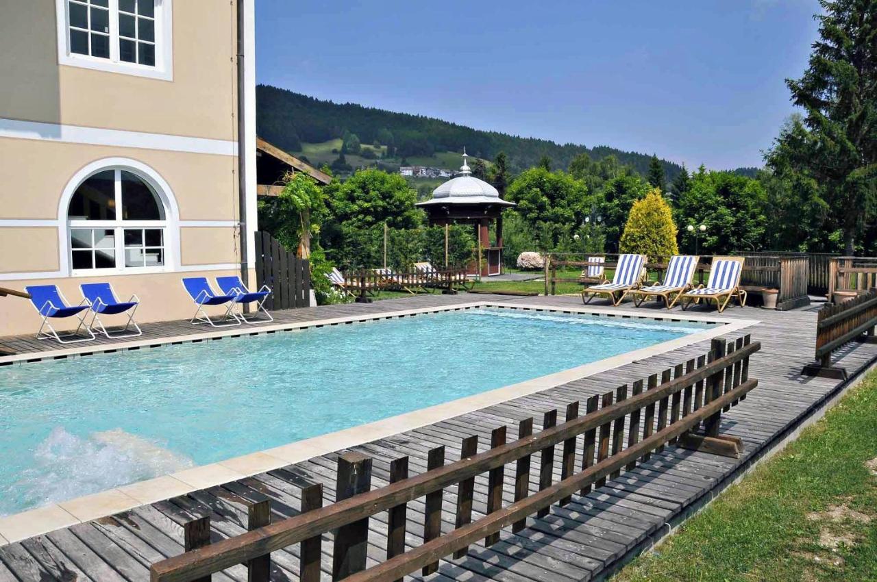 Alpen Hotel Eghel Фолгария Екстериор снимка