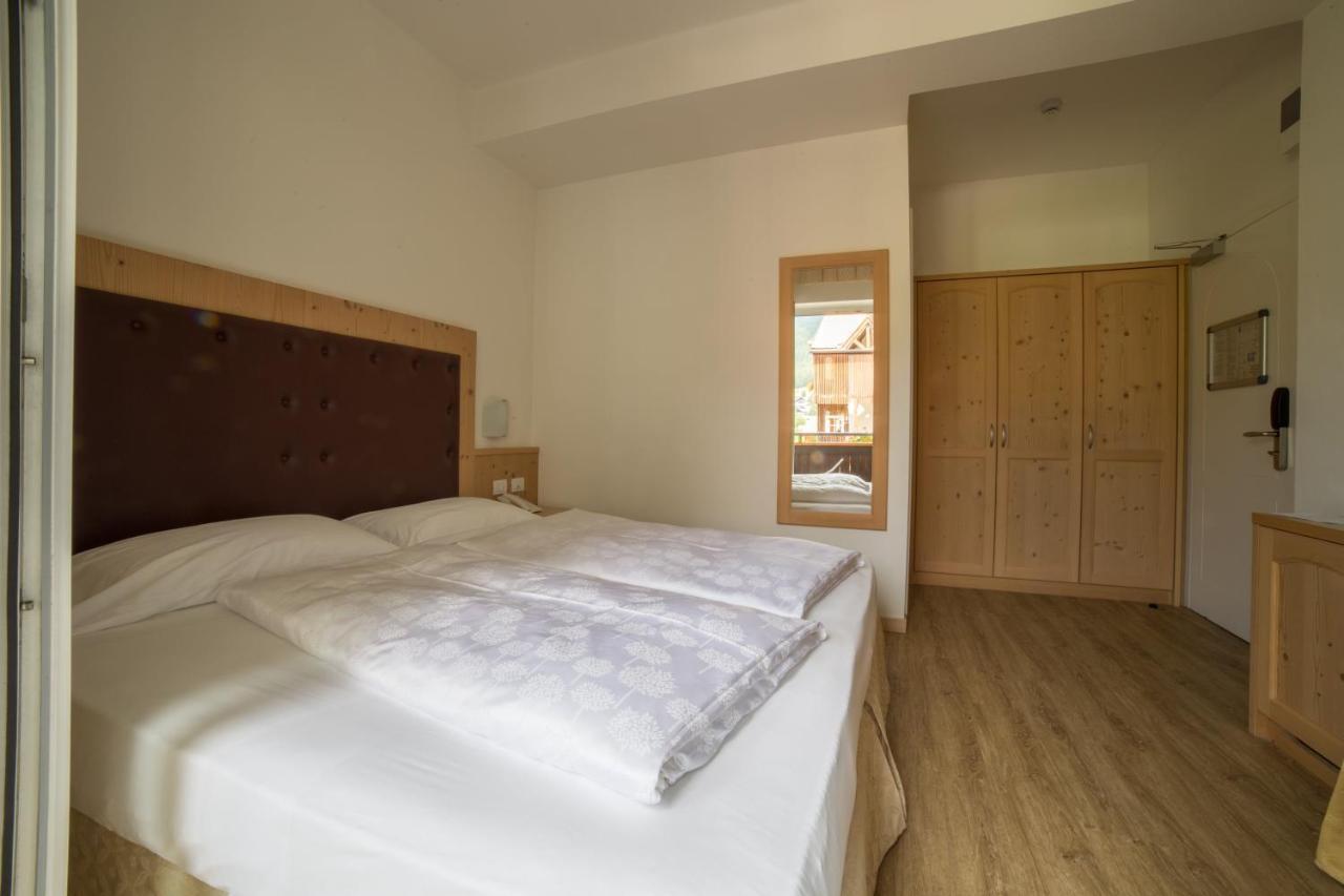 Alpen Hotel Eghel Фолгария Екстериор снимка